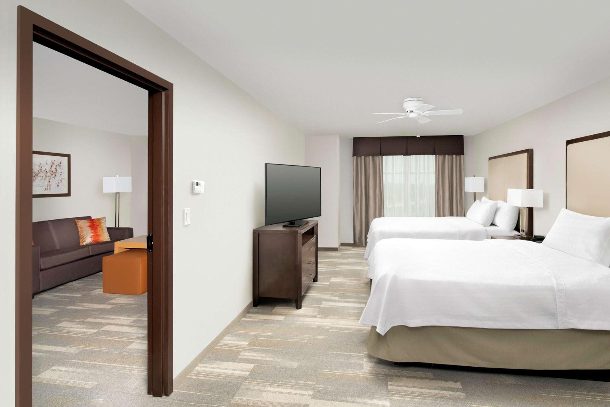 Homewood Suites By Hilton Kansas City Speedway Eksteriør billede