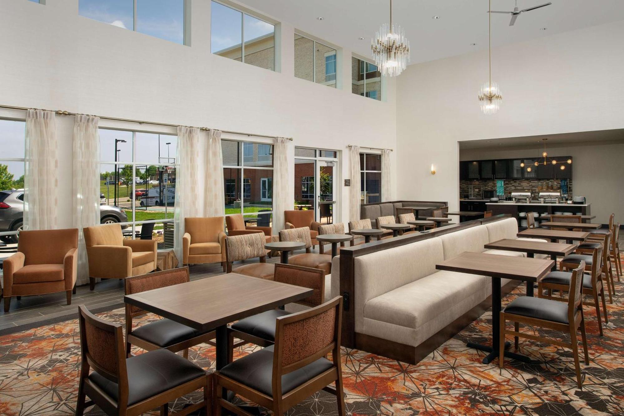 Homewood Suites By Hilton Kansas City Speedway Eksteriør billede