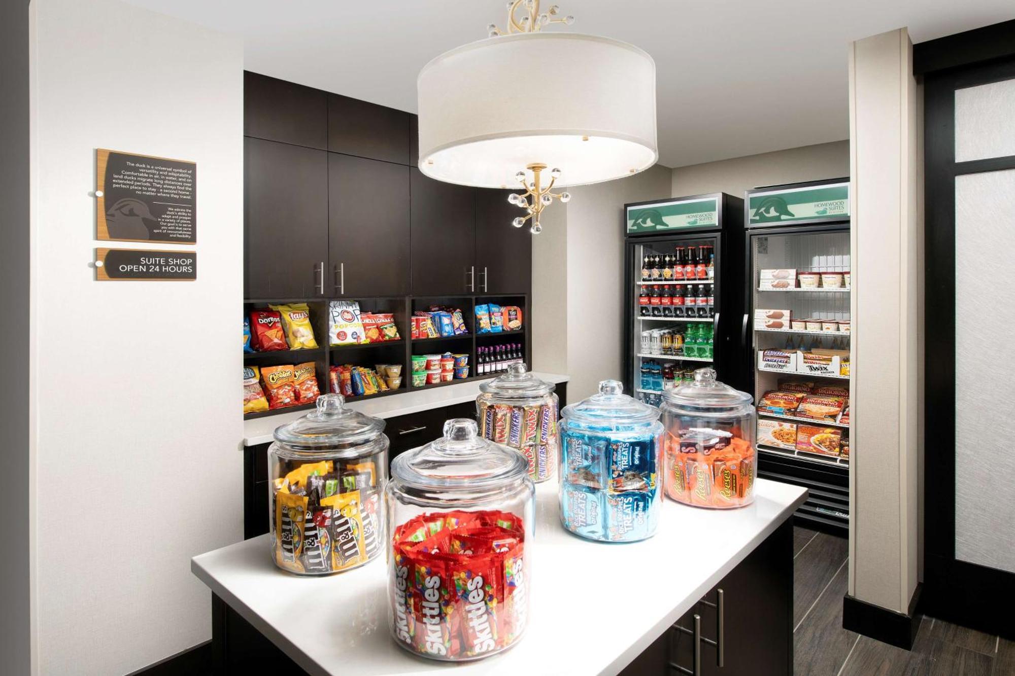 Homewood Suites By Hilton Kansas City Speedway Eksteriør billede
