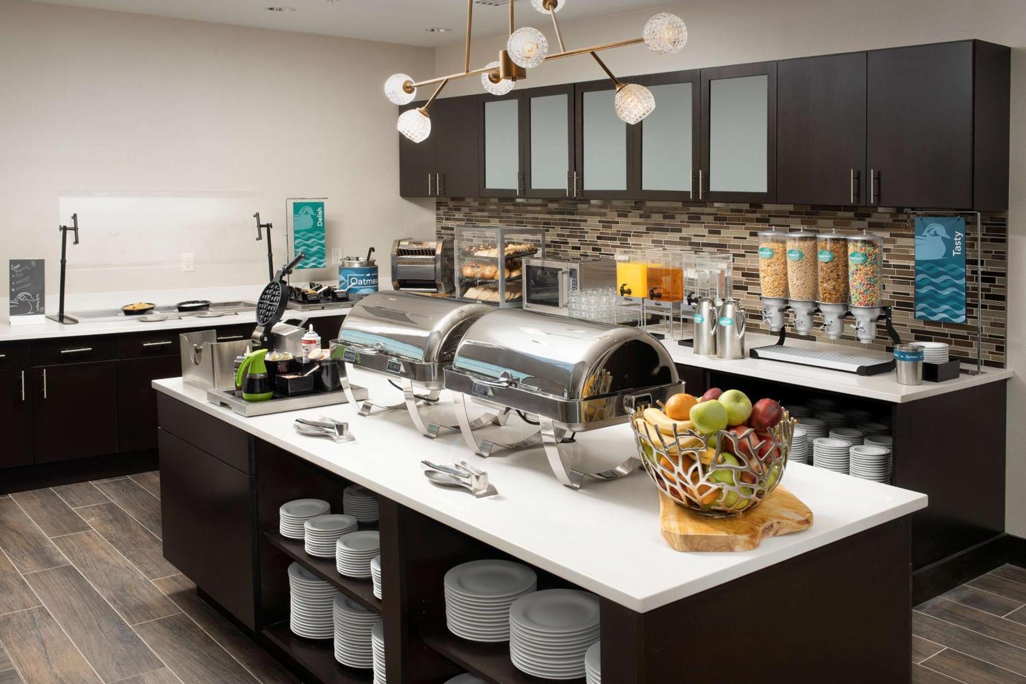 Homewood Suites By Hilton Kansas City Speedway Eksteriør billede