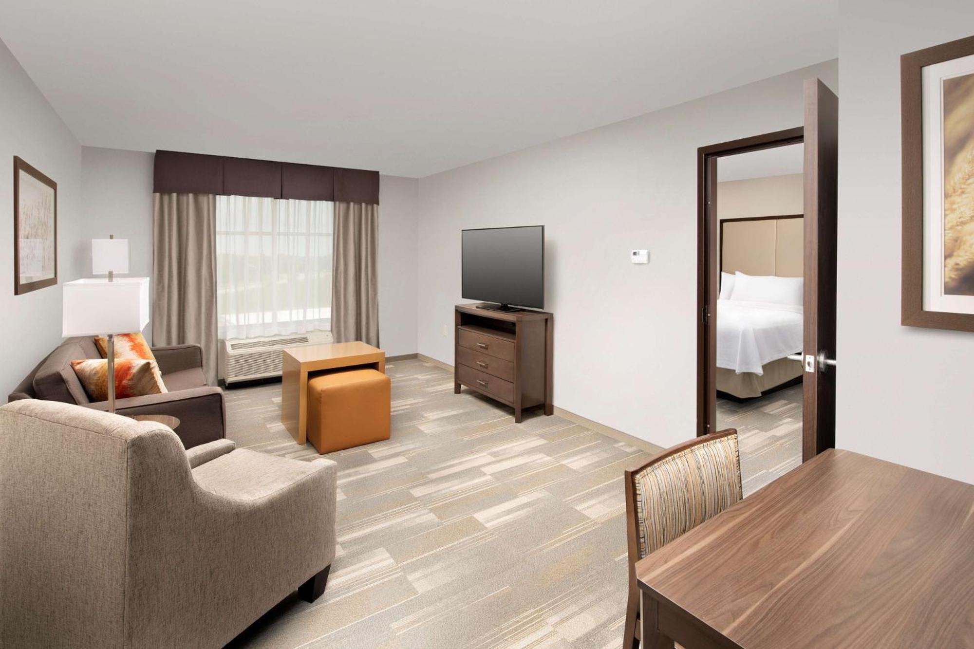 Homewood Suites By Hilton Kansas City Speedway Eksteriør billede